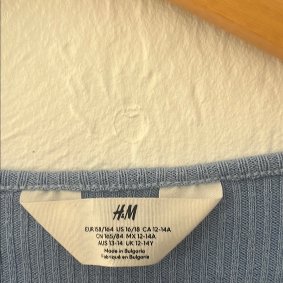 H&M Blue Long Sleeve Crop Blouse with Tie Front - Picture 5 of 6